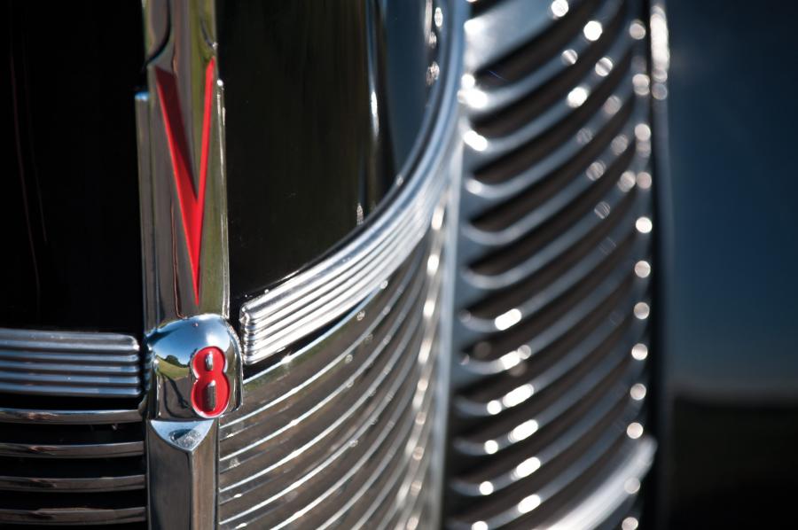  Ford DeLuxe Eight Tudor Hardtop 1940 года  (фото 10 из 13)